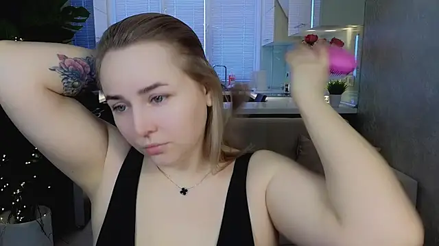 Snapshot of Mira_Mermayd chatting on 12, 3, 2026 Mira Mermayd online show from 12, 3, 2026