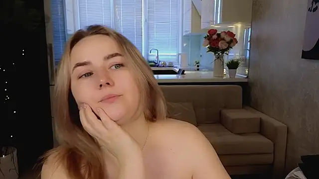 Snapshot of Mira_Mermayd chatting on 27, 3, 2026 Mira Mermayd online show from 27, 3, 2026