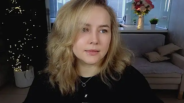 Snapshot of Mira_Mermayd chatting on 15, 4, 2026 Mira Mermayd online show from 15, 4, 2026