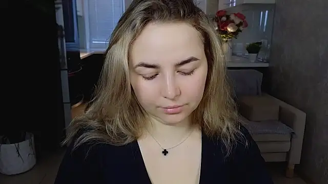 Snapshot of Mira_Mermayd chatting on 24, 4, 2026 Mira Mermayd online show from 24, 4, 2026
