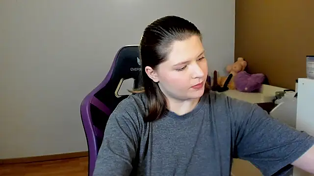 Snapshot of TinniAngel chatting on 1, 3, 2025 TinniAngel online show from 1, 3, 2025