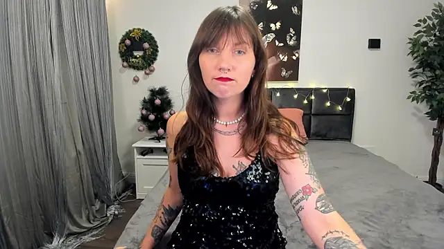 StacyTigerr online show from 20, 12, 2024