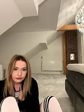 Snapshot of GangBangKitty chatting on 16, 1, 2026 GangBangKitty online show from 16, 1, 2026