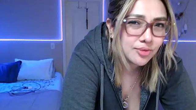 nativepumpkin95 online show from 28, 1, 2025