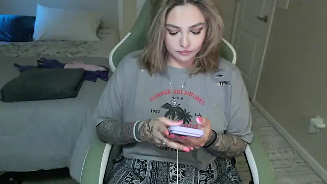 nativepumpkin95 online show from 1, 2, 2025