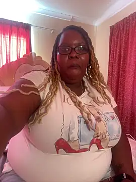 Snapshot of Michyboldy chatting on 12, 3, 2025 Michyboldy online show from 12, 3, 2025