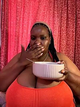 Snapshot of Michyboldy chatting on 20, 10, 2025 Michyboldy online show from 20, 10, 2025