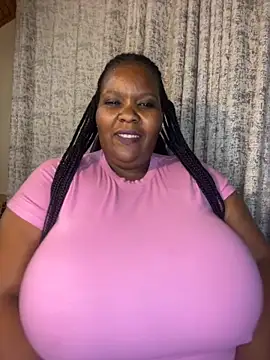 Snapshot of Michyboldy chatting on 2, 12, 2025 Michyboldy online show from 2, 12, 2025