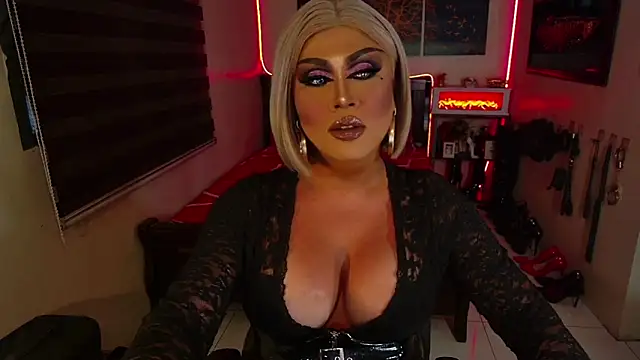 Snapshot of xCumOnOverMex chatting on 5, 4, 2026 xCumOnOverMex online show from 5, 4, 2026