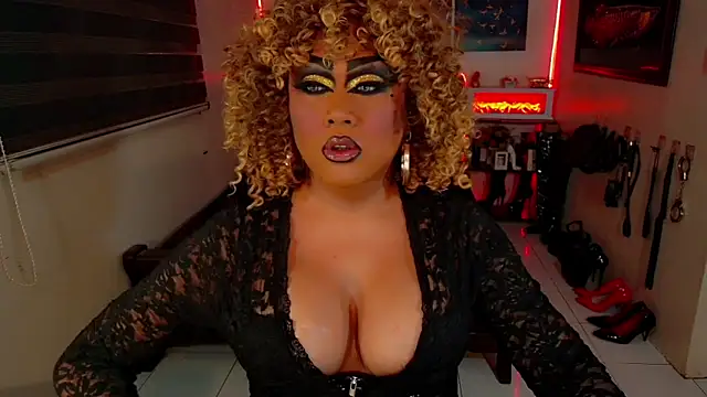 Snapshot of xCumOnOverMex chatting on 20, 4, 2026 xCumOnOverMex online show from 20, 4, 2026