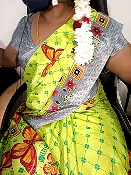 Tamil-hotwife online show from 4, 3, 2025