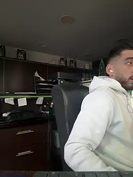 Snapshot of dk2995 chatting on 24, 12, 2024 dk2995 online show from 24, 12, 2024