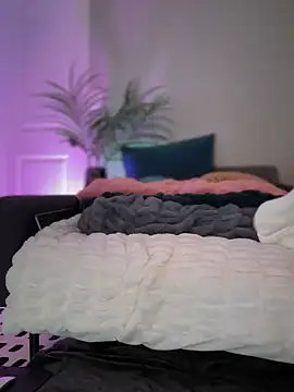 Fiona Kent  online show from 27, 12, 2024