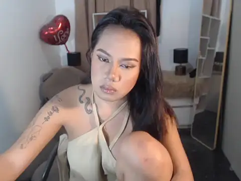 Snapshot of FrancineGarcia chatting on 14, 6, 2026 FrancineGarcia online show from 14, 6, 2026