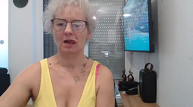 Hot Ann52 online show from 4, 2, 2025