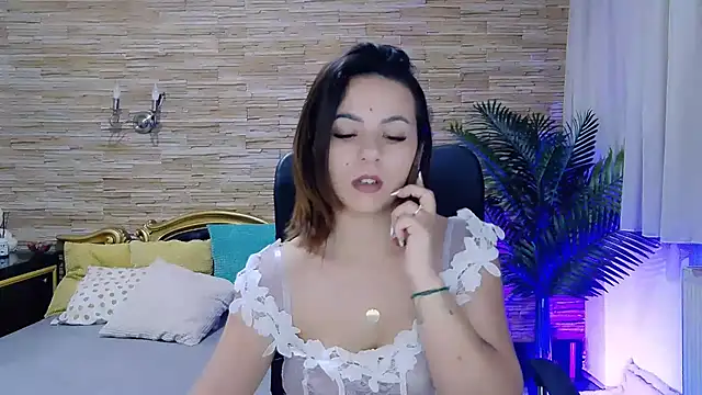 PlayfulElla online show from 25, 2, 2025