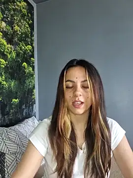 Snapshot of PlayfulElla chatting on 16, 4, 2026 PlayfulElla online show from 16, 4, 2026