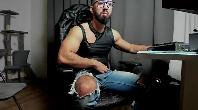 liamaesthetic online show from 5, 3, 2025