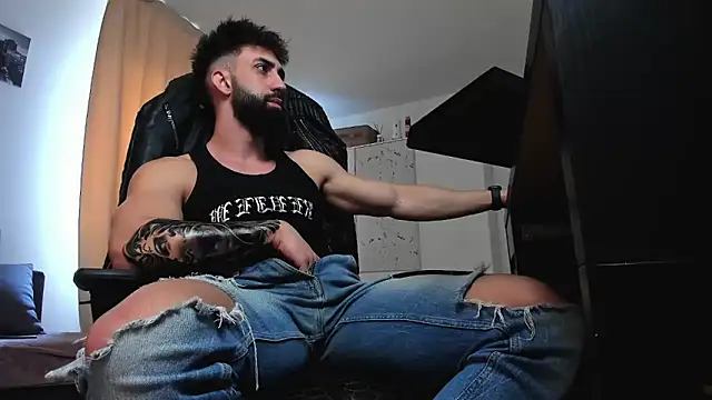 Snapshot of liamaesthetic chatting on 11, 4, 2026 liamaesthetic online show from 11, 4, 2026