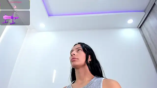 Snapshot of karlyn_angels chatting on 18, 4, 2026 karlyn angels online show from 18, 4, 2026