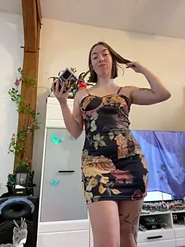 Snapshot of Daisy_Michto_Officiel chatting on 10, 12, 2024 Daisy Michto Officiel online show from 10, 12, 2024