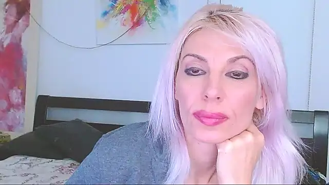 HoneyLara online show from 19, 2, 2025