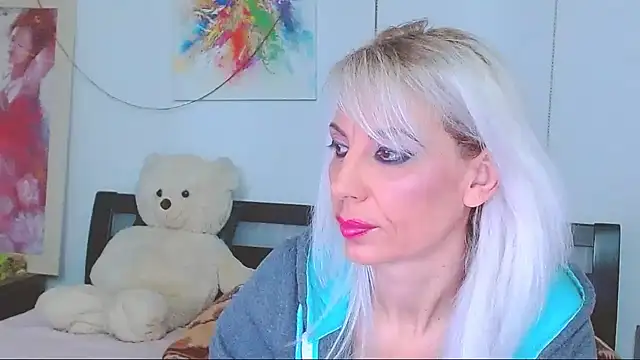 HoneyLara online show from 26, 2, 2026