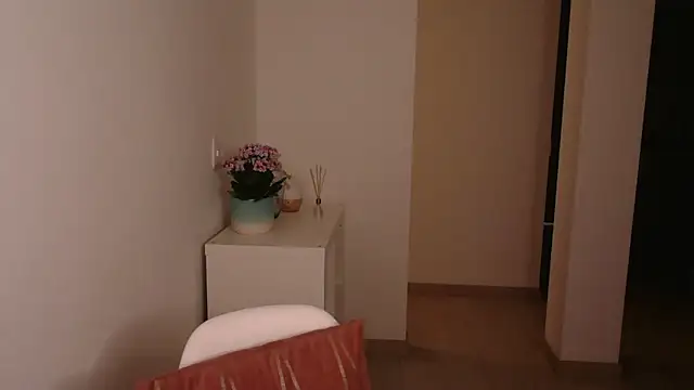 dark enchantress  online show from 22, 12, 2024