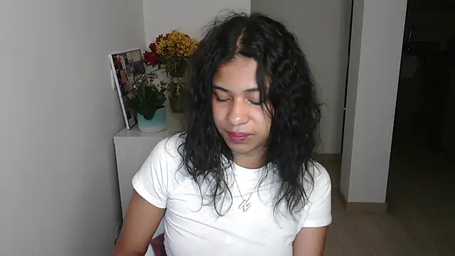 dark enchantress  online show from 15, 1, 2025