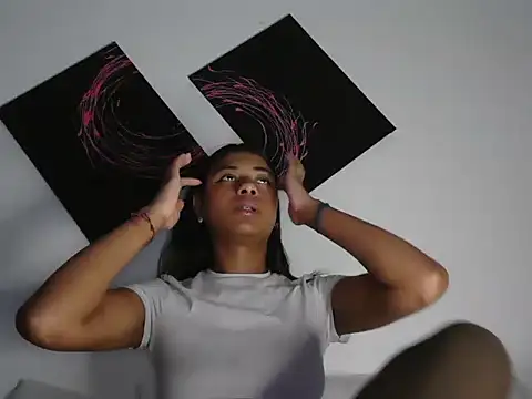 dark enchantress  online show from 16, 11, 2025