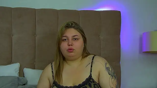 LillianKim online show from 6, 11, 2025