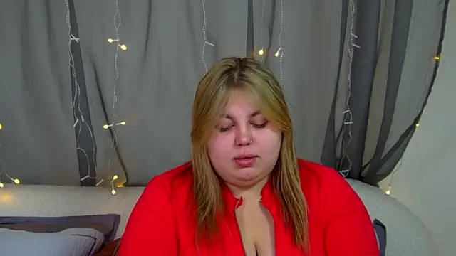 LillianKim online show from 13, 11, 2025