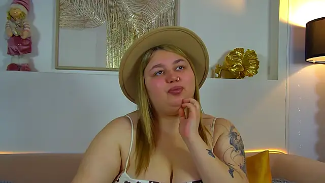 LillianKim online show from 4, 12, 2025