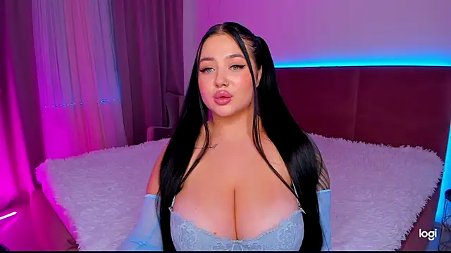 KylieLips online show from 7, 2, 2025