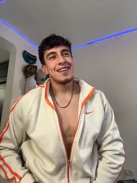 Snapshot of strongboy_ chatting on 17, 2, 2026 strongboy online show from 17, 2, 2026