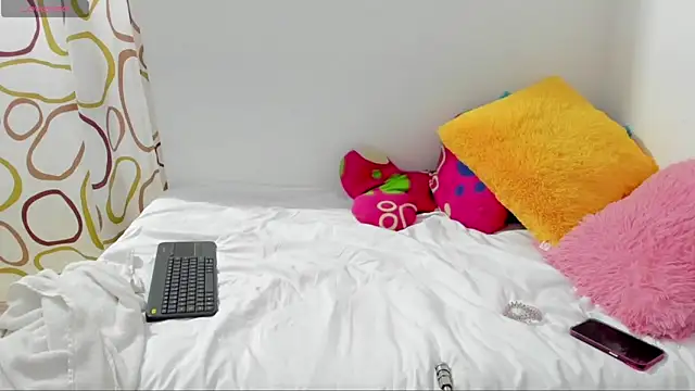 sweetnia online show from 1, 2, 2025