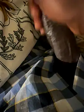 Snapshot of little0245 chatting on 17, 11, 2025 little0245 online show from 17, 11, 2025