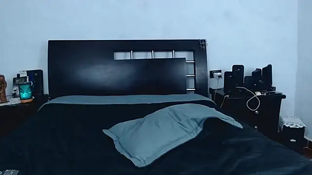 AikoTailor online show from 11, 12, 2024