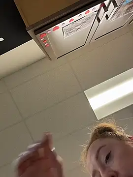 cinnatitties online show from 4, 11, 2025