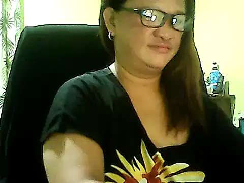 Snapshot of hott_scarlett chatting on 21, 3, 2025 hott scarlett online show from 21, 3, 2025