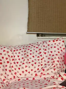 Snapshot of autumnsbedroom chatting on 21, 3, 2026 autumnsbedroom online show from 21, 3, 2026