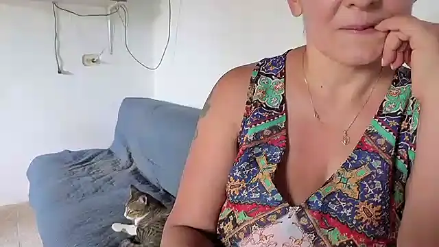 maya hottt online show from 11, 7, 2026