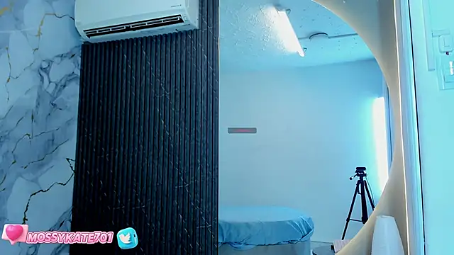 Katemoss70 online show from 17, 1, 2025