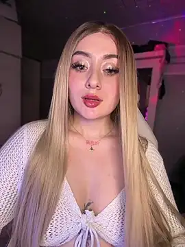 Snapshot of Sam_Thompsoon_ chatting on 9, 4, 2026 Sam Thompsoon online show from 9, 4, 2026