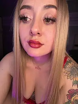 Snapshot of Sam_Thompsoon_ chatting on 11, 4, 2026 Sam Thompsoon online show from 11, 4, 2026