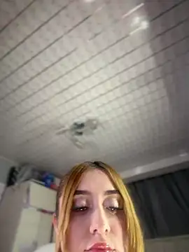 Snapshot of Sam_Thompsoon_ chatting on 25, 4, 2026 Sam Thompsoon online show from 25, 4, 2026