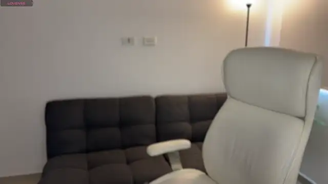 xisisxx online show from 15, 10, 2025