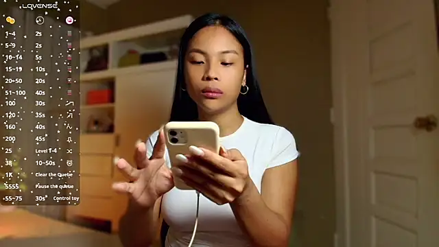 Snapshot of venusangelicxx chatting on 8, 4, 2026 venusangelicxx online show from 8, 4, 2026