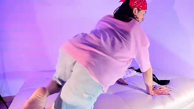 ArchieCollins online show from 8, 2, 2025