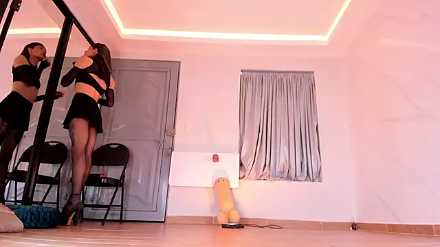 ArchieCollins online show from 13, 2, 2025